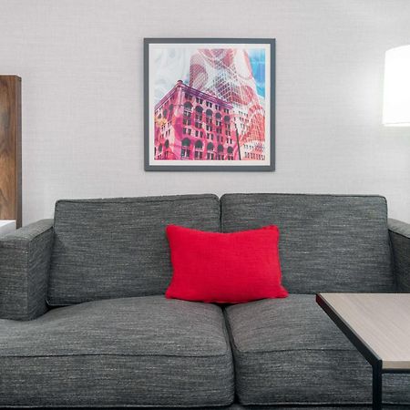 Hampton Inn & Suites Cleveland-Бічвуд Екстер'єр фото