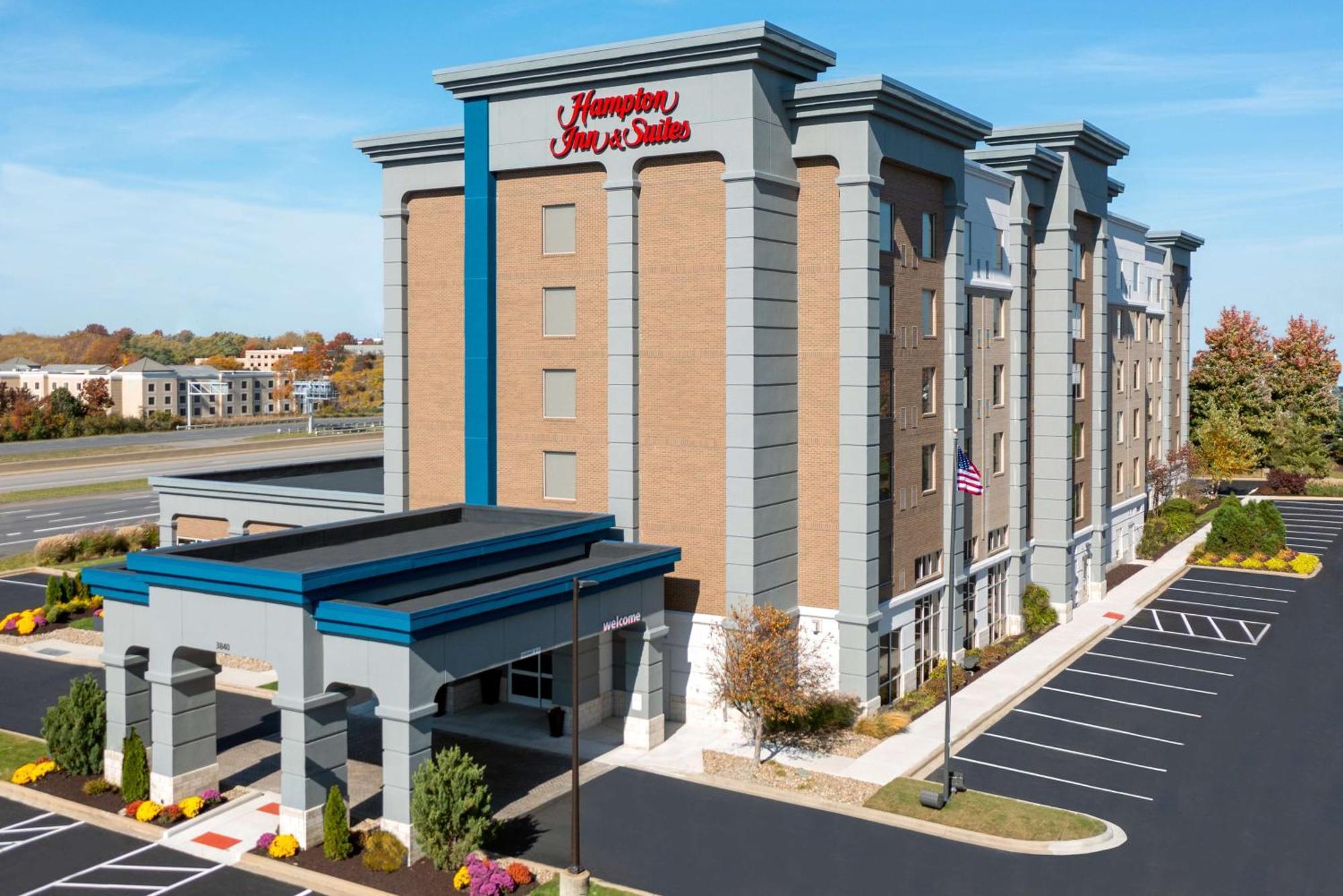 Hampton Inn & Suites Cleveland-Бічвуд Екстер'єр фото